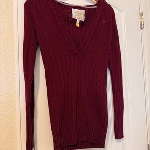 American Eagle Outfitters Burgundy Hooded V-Neck‎ Sweater Size Small | Vintage